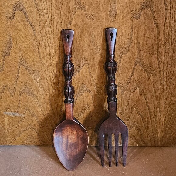 Vintage MCM 19" Carved Wooden Fork and Spoon Wall Decor Tiki Totem - Picture 1 of 7